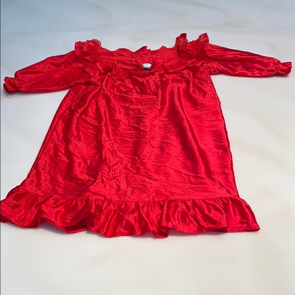 Night gown - Picture 1 of 2